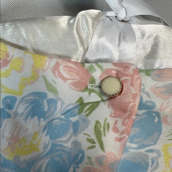 Tahari Pastel floral cap sleeve scallop hem formal dress size 2T - Picture 9 of 15